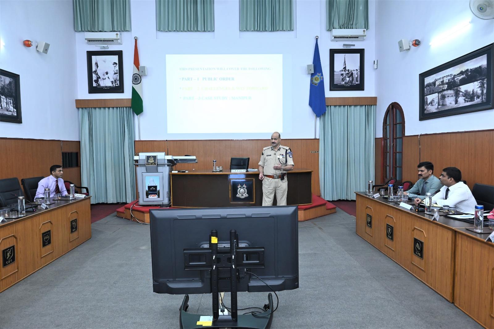   सीआरपीएफ  की परिचालन दक्षता बढ़ाने पर पाठ्यक्रम क्रमांक 1,   11-16 सितंबर 23 से प्रभावी,